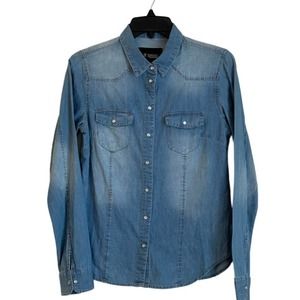 J.W Signature Light Denim Shirt with Pearl-look Snaps